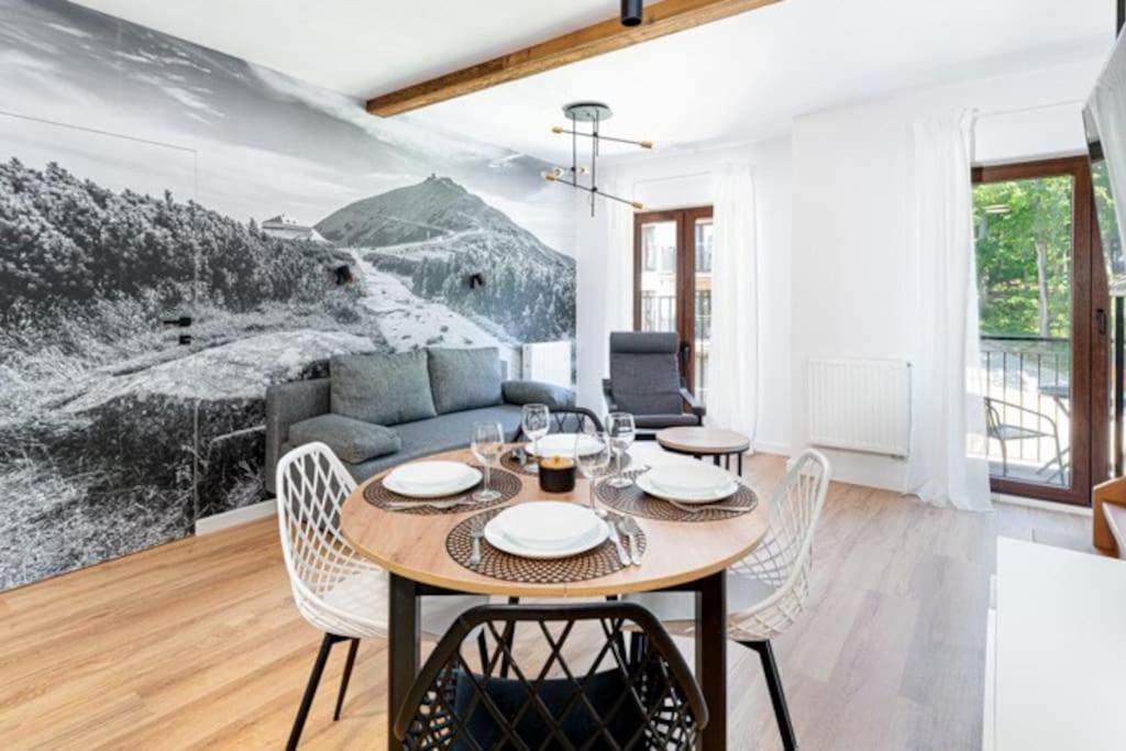 Apartament Dwa Pieterka W Szklarskiej シクラルスカ・ポレンバ エクステリア 写真
